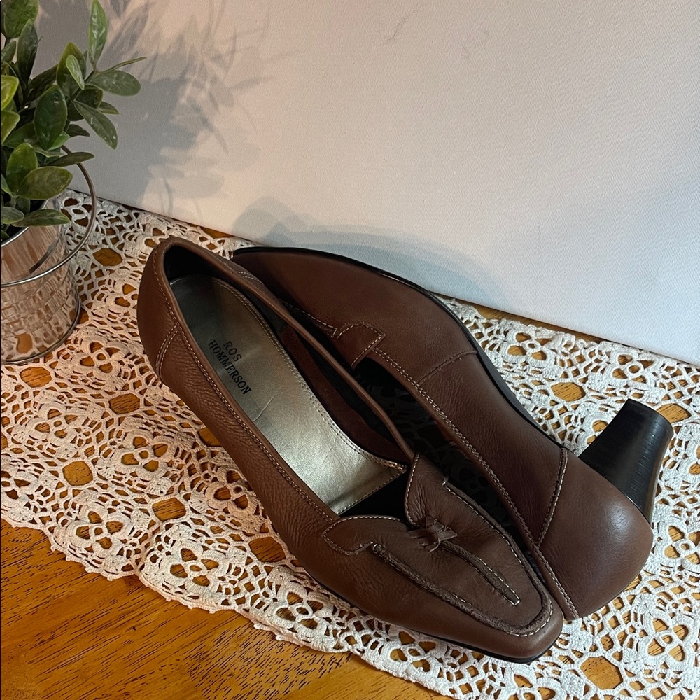 Ros Hommerson - Chestnut Leather heels